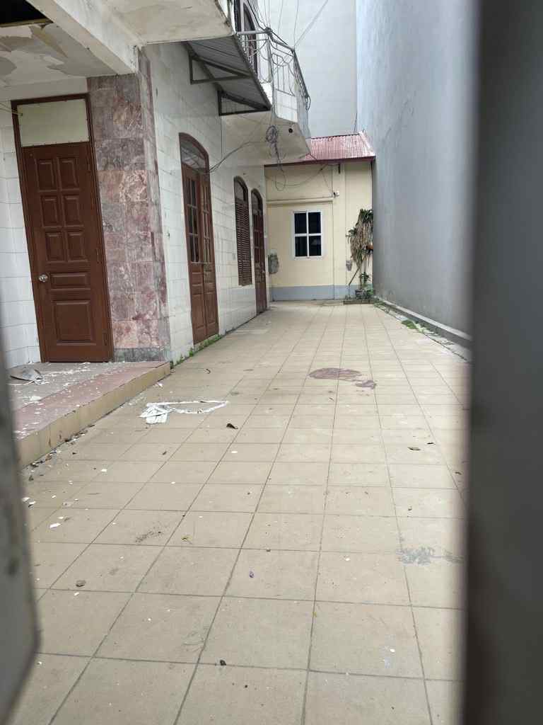 bán nhà mặt hồ Bồ Đề, diện tích 226m, mặt tiền 12m, 2 thoáng, full thổ cư 4