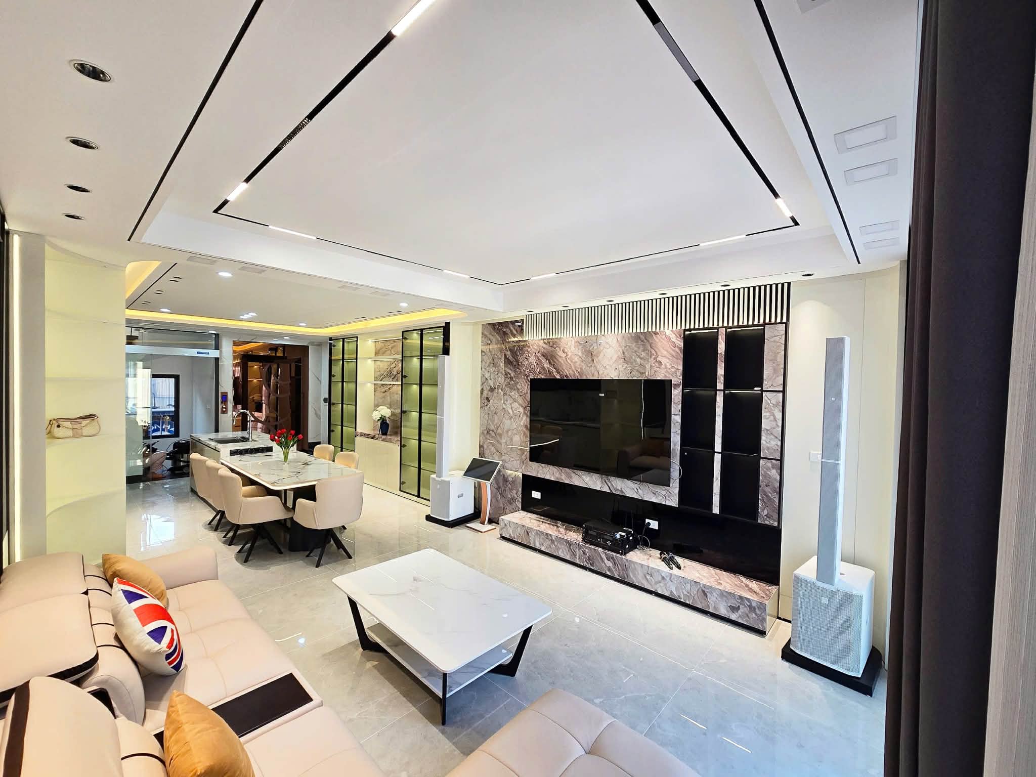 bán nhà khu tái định cư Ngọc Thuỵ, 58m x 7 tầng, vỉa hè, mặt đường 12m, kinh doanh, full nội thất 2