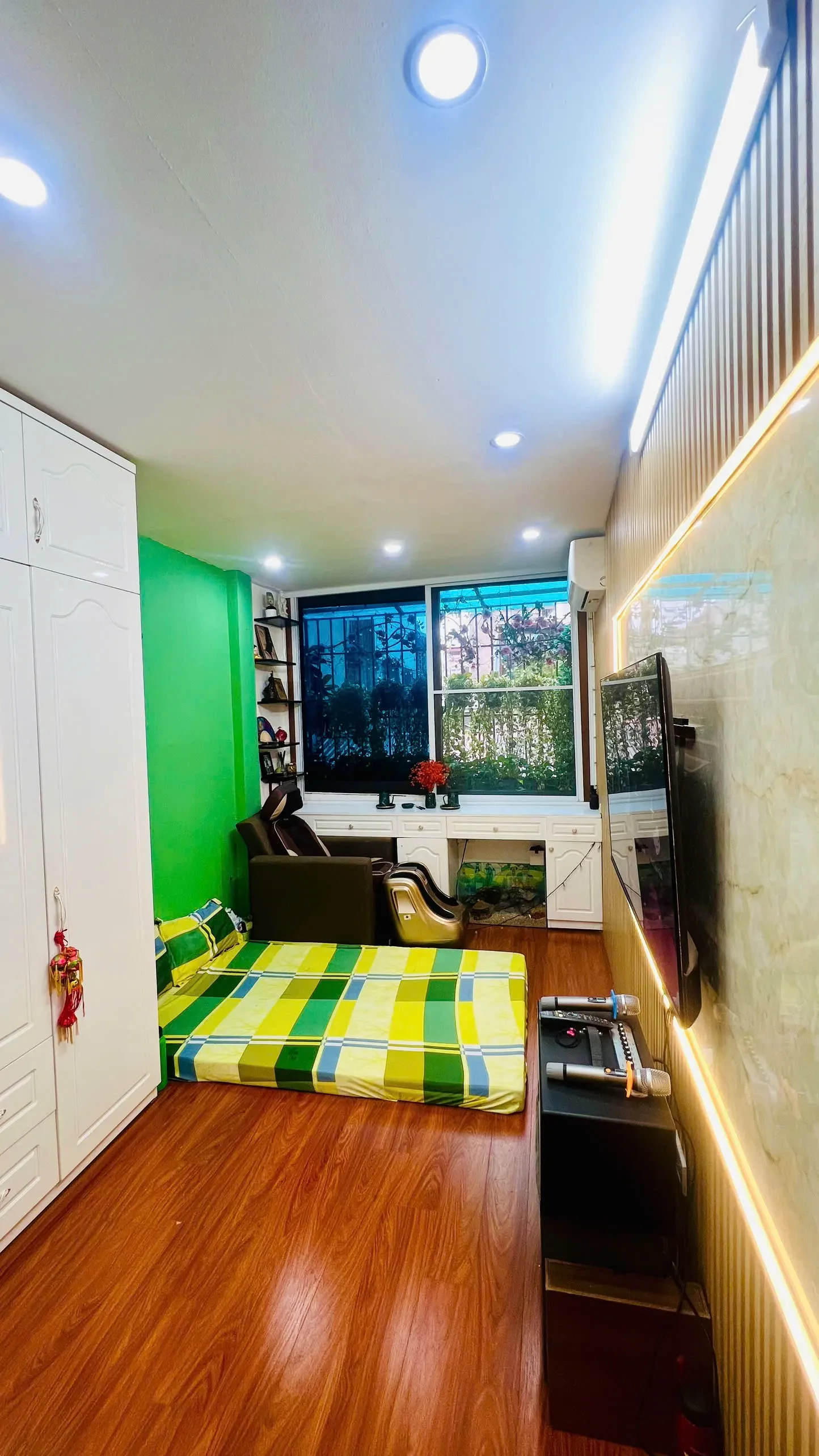 Bán Nhà Ngõ Thịnh Hào3 18/22m2. 5 tầng. mặt tiền 2.7m. giá 5.85 tỷ Đống Đa Hà Nội 2