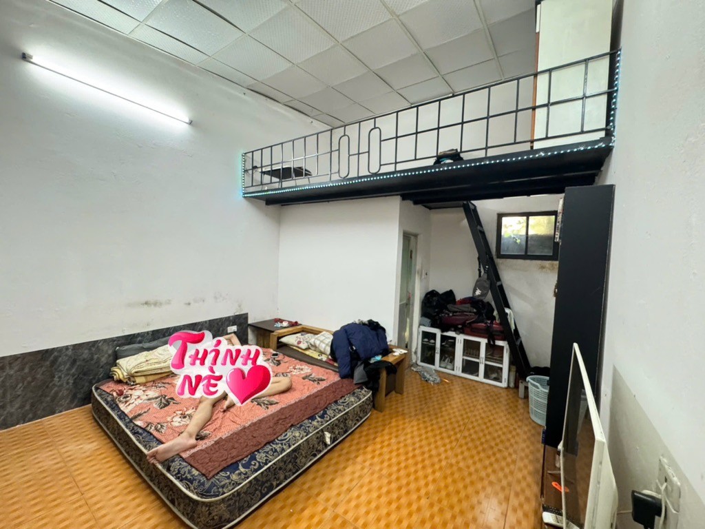 Bán nhà C4 ngõ 405 Ngọc Thuỵ 57m gần oto chỉ nhỉnh 4 tỷ. LH 0936123469 2