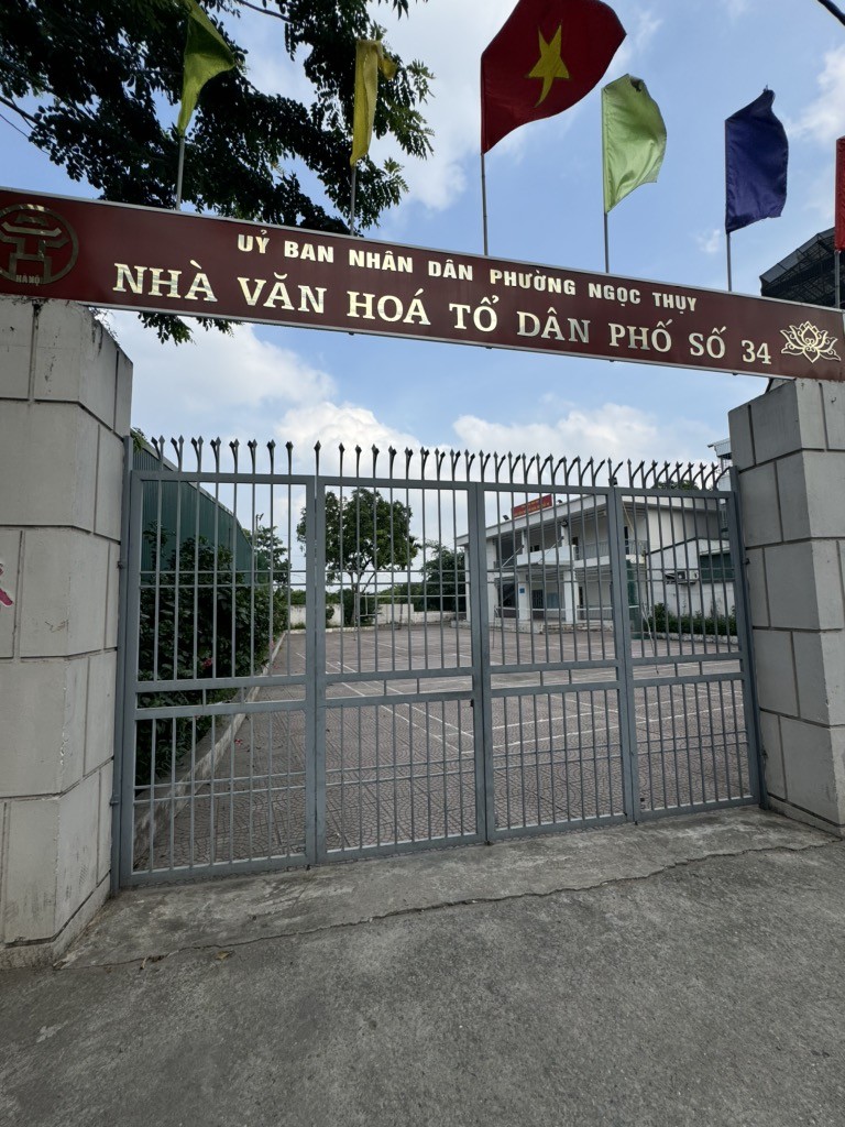 Bán nhà C4 ngõ 405 Ngọc Thuỵ 57m gần oto chỉ nhỉnh 4 tỷ. LH 0936123469 3