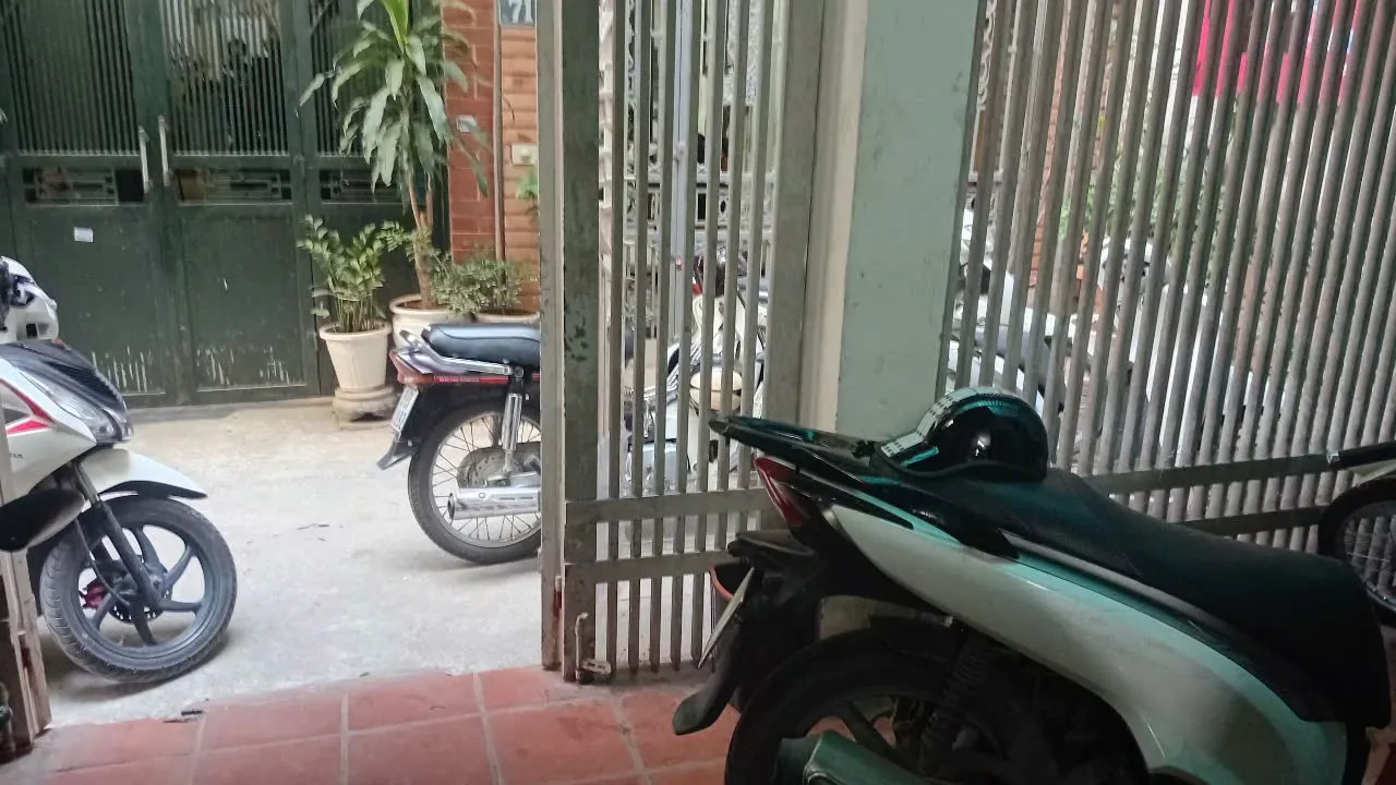 Bán Nhà Thái Hà 65m2. 4 tầng. mặt tiền 5.5m. giá 18.2 tỷ Đống Đa Hà