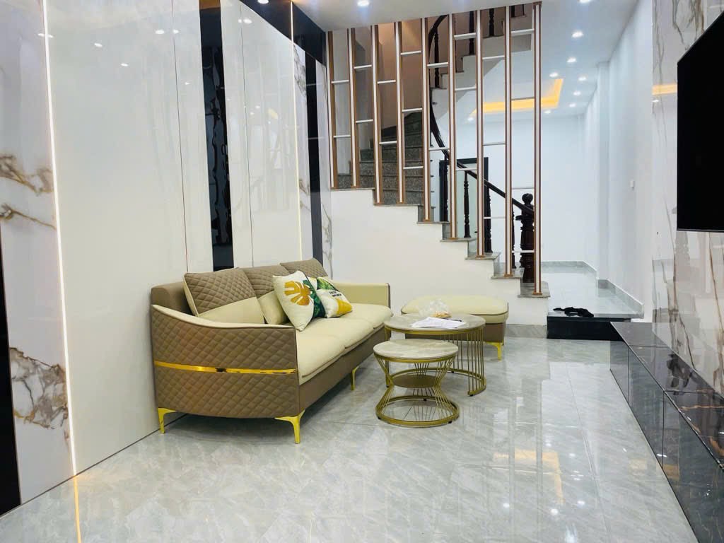 NHỈNH 6 TỶ 37M PHÚ LƯƠNG 5 TẦNG _ NGÕ THÔNG _OTO ĐỖ GẦN _GẦN TRƯỜNG GẦN CHỢ