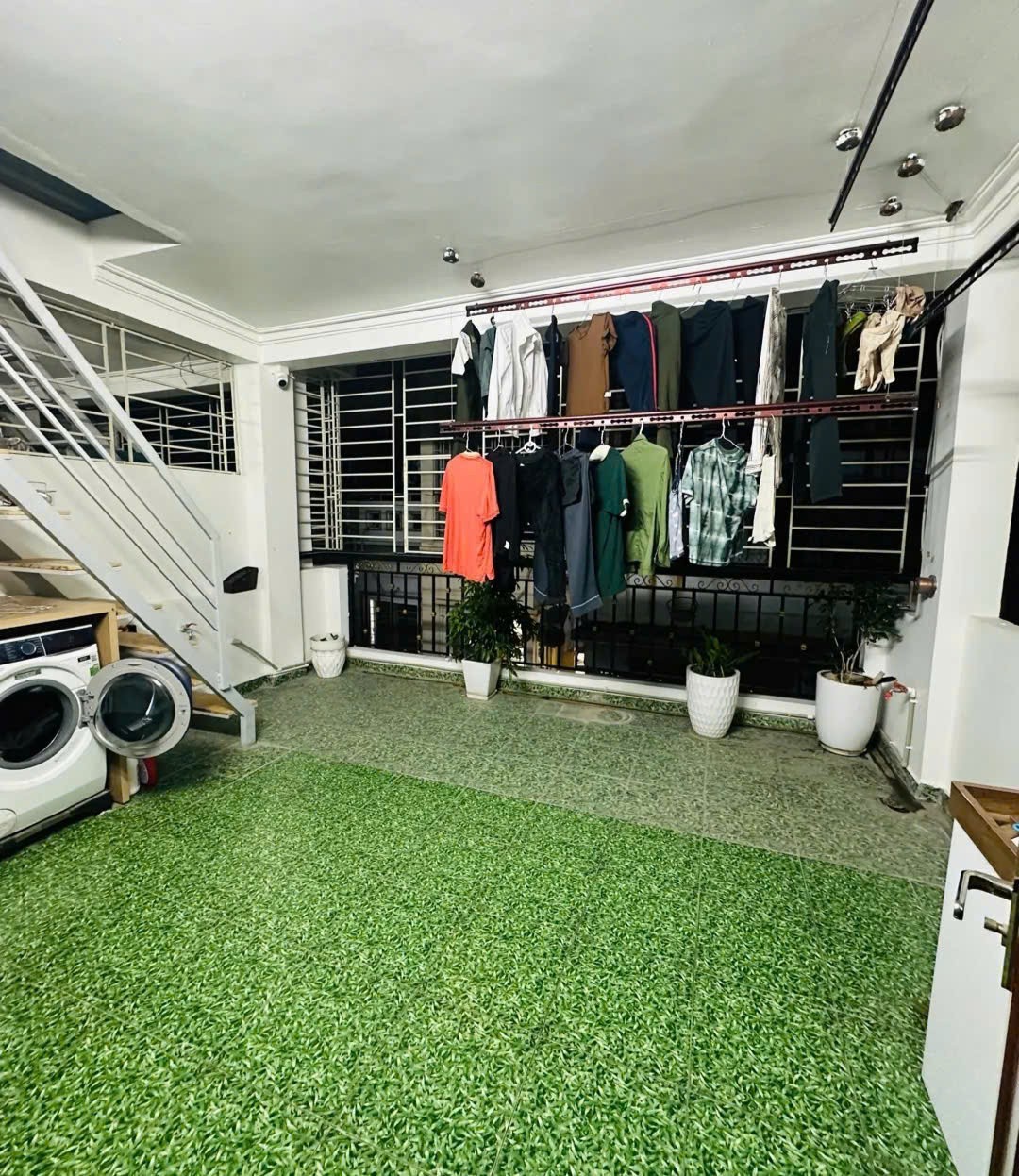 BÁN NHÀ LẠC LONG QUÂN, GARA Ô TÔ, NHÀ ĐẸP DÂN XÂY, NỘI THẤT SANG XỊN – 45M2, 5T, NHỈNH 17 TỶ 5