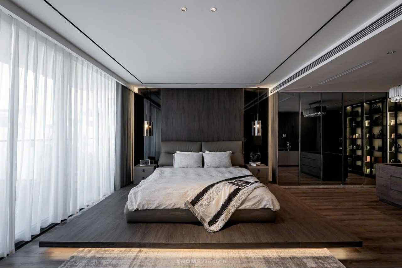 bán nhà mặt phố Hoàng Như Tiếp, 8 tầng thang máy, vỉa hè, sát bệnh viện Tâm Anh 4