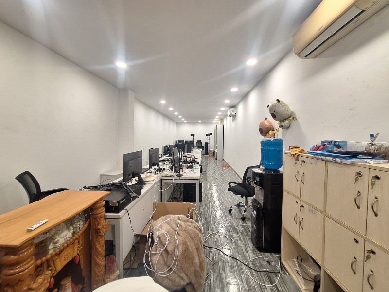 Bán nhà  đường Số 8, Trường Thọ, Thủ Đức, TP HCM. DT 168 nm2, 4x42m, 4 tầng, 8PN, SH, 12.8 tỷ. 2