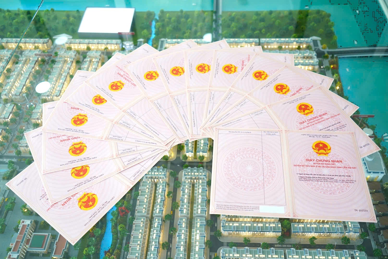 SỔ HỒNG TRAO TAY ƯU ĐÃI 1 NGÀY- LÝ DO NHÀ ĐẦU TƯ CHỌN AGORA CITY: 19 tr/m2 (V). Nghĩa 0938230002 2