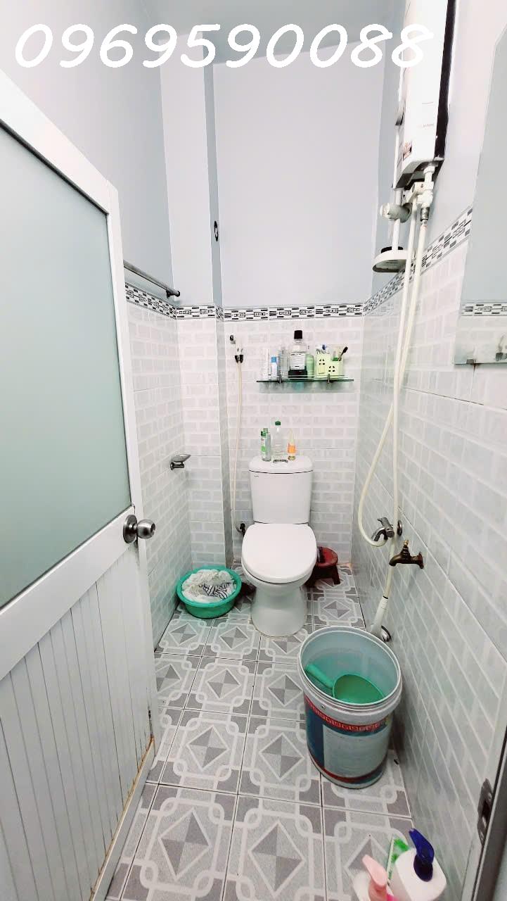 Bán nhà hẻm Lê Thúc Hoạch Tân Phú 48m2 2PN 2 tầng sổ hồng chính chủ giá 5.7 tỷ quá hời. 4