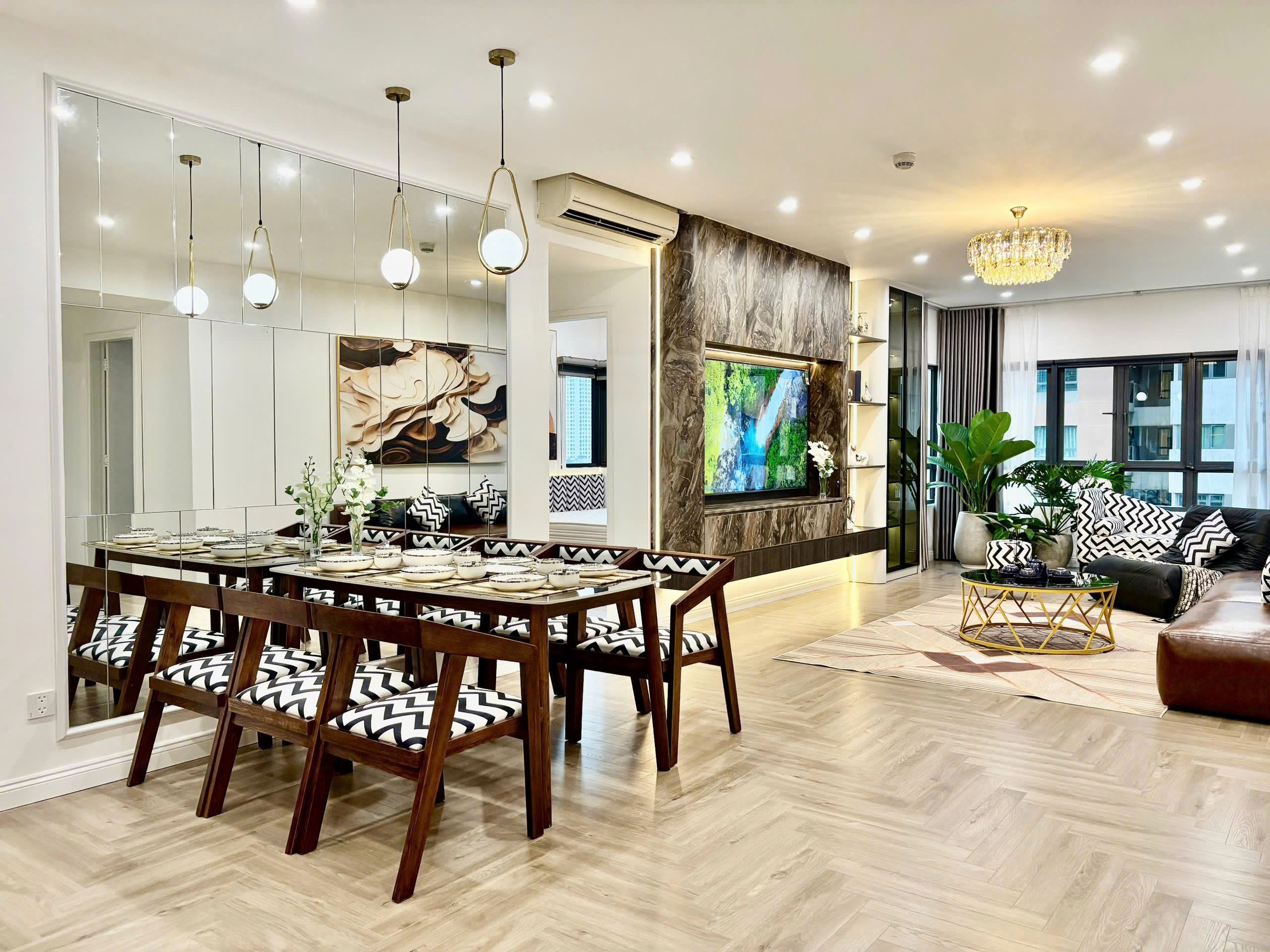 Bán căn 2PN+1 MULBERRY LANE 124m2, FULL ĐỒ, chỉ 8.3 tỷ bao phí 5