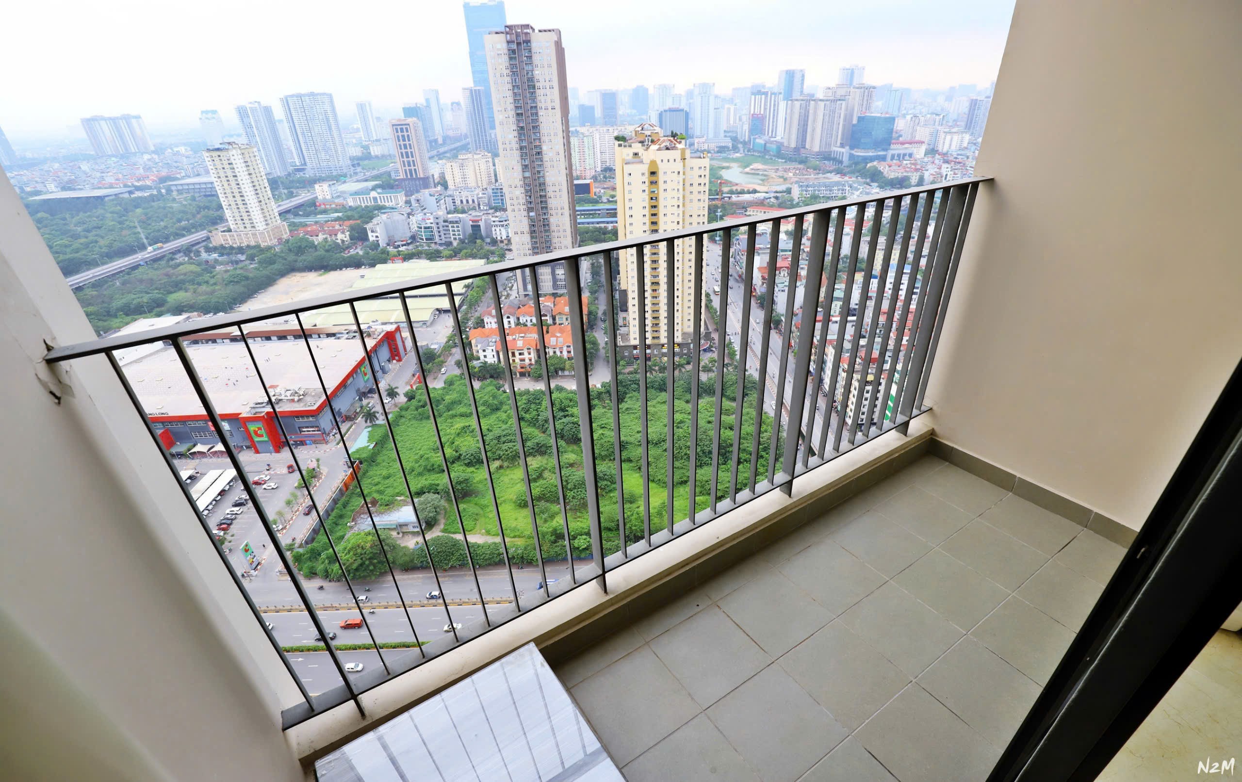 Bán căn 2 ngủ 74m2 Vinhomes D'Capitale, full đồ, giá 8.x tỷ 4