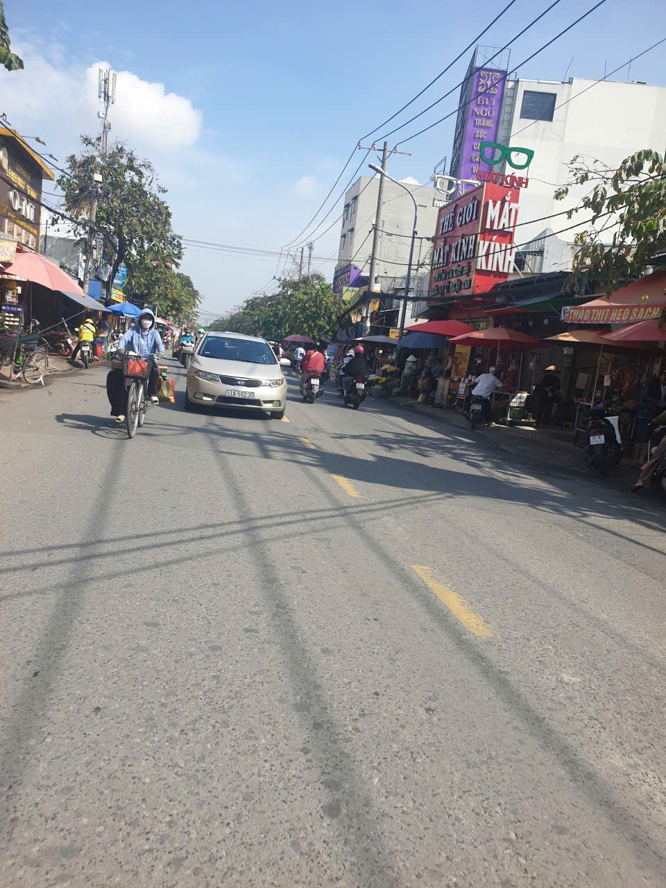 Nhà 1 trệt 2 lầu - Quốc Lộ 13 - gần Vạn Phúc 75M2 - NHỈNH 6 TỶ