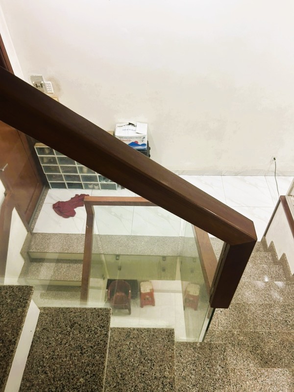 Bán nhà mặt tiền đường ngay chợ Tân Hương 74m2, 4 tầng, 4PN sân thượng 4