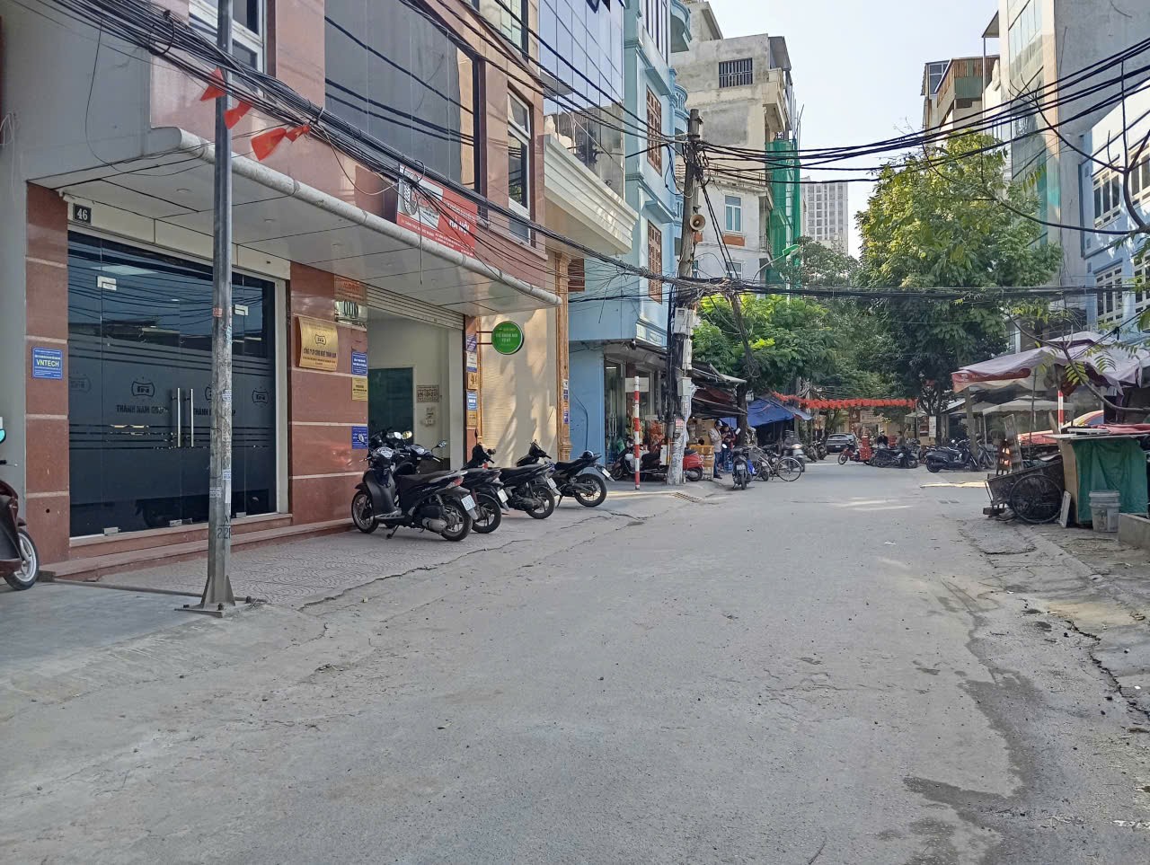 Tôi bán nhà ngõ 25 Bùi Huy Bích ô tô đỗ cạnh công viên 33m2 chỉ 7.19 tỷ. LH 0989626116 3