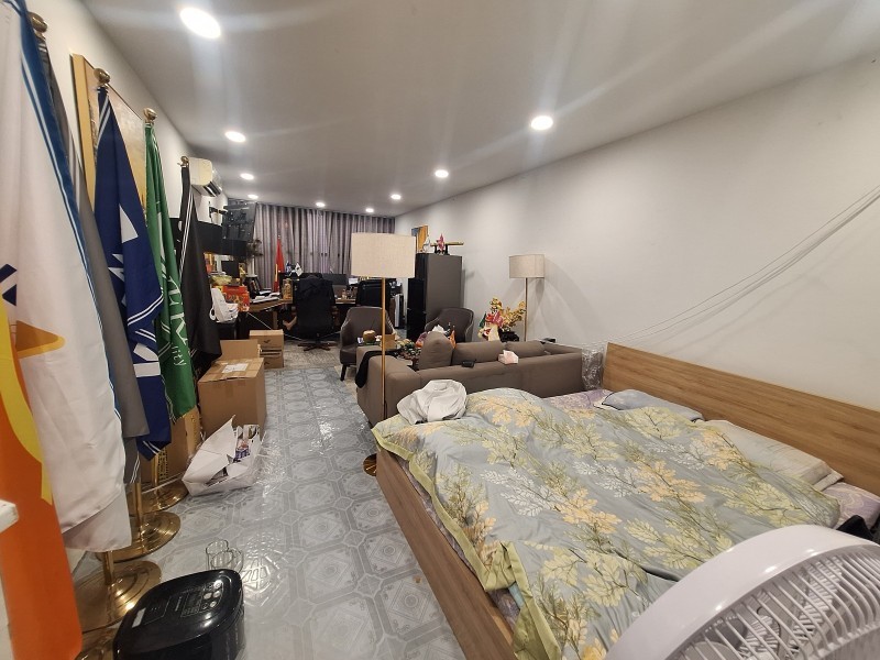 Bán nhà  đường Số 8, Trường Thọ, Thủ Đức, TP HCM. DT 168 nm2, 4x42m, 4 tầng, 8PN, SH, 12.8 tỷ. 3