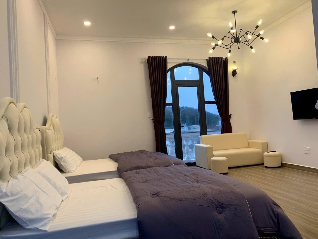 Giảm Giá - Bán Căn Villa Sang Xịn Đường Nguyên Tử Lực, P. Lâm Viên (P8 cũ), Đà Lạt Giá 15 Tỷ 3