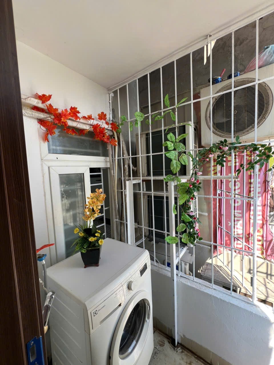 Cần bán Chung cư mini đường Mai Hương, Phường Bạch Mai, Diện tích 55m², Giá 2.68 Tỷ 5