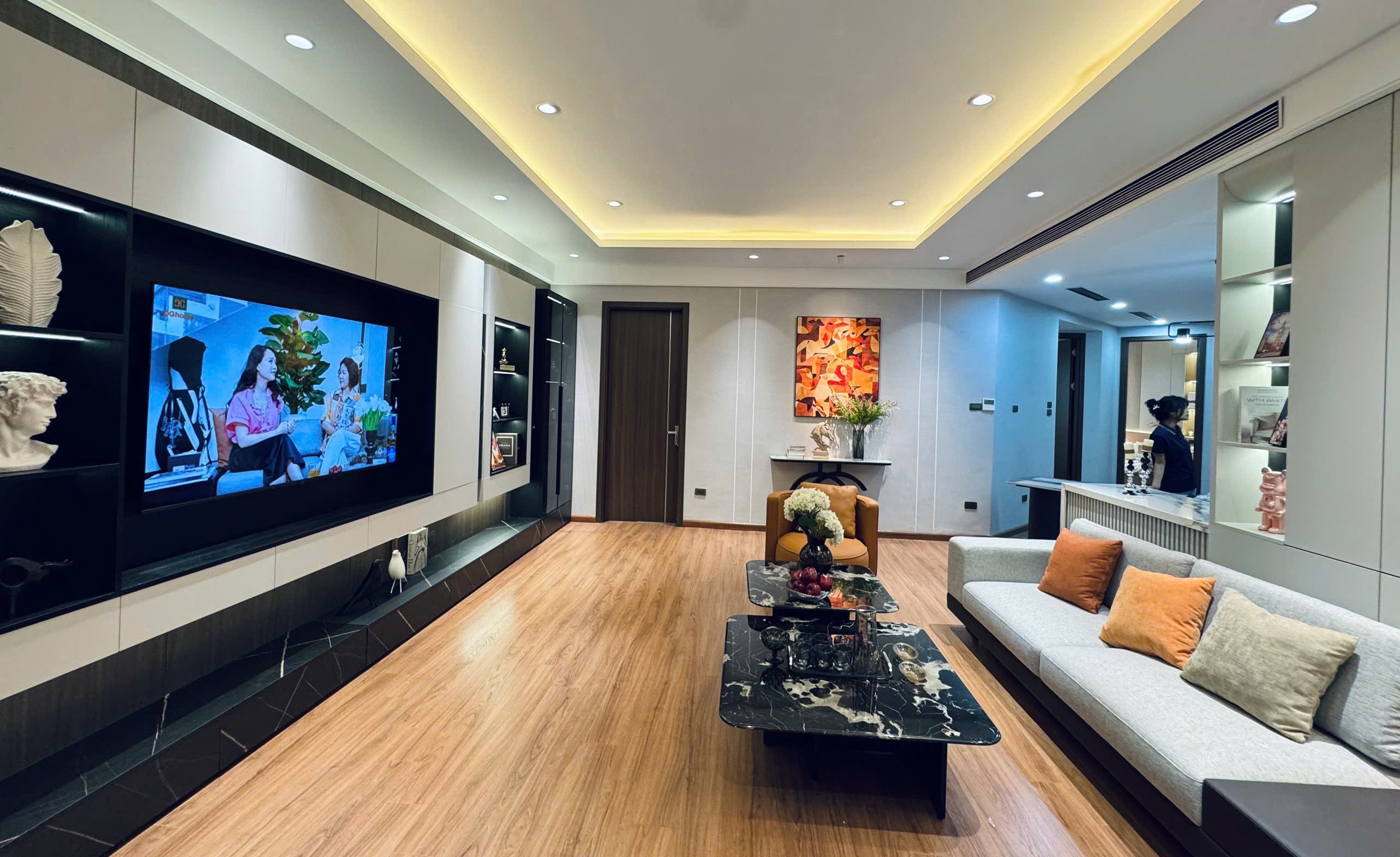 Bán căn 3PN tại N04 Hoàng Đạo Thúy, căn góc mát, giá 1x tỷ 2