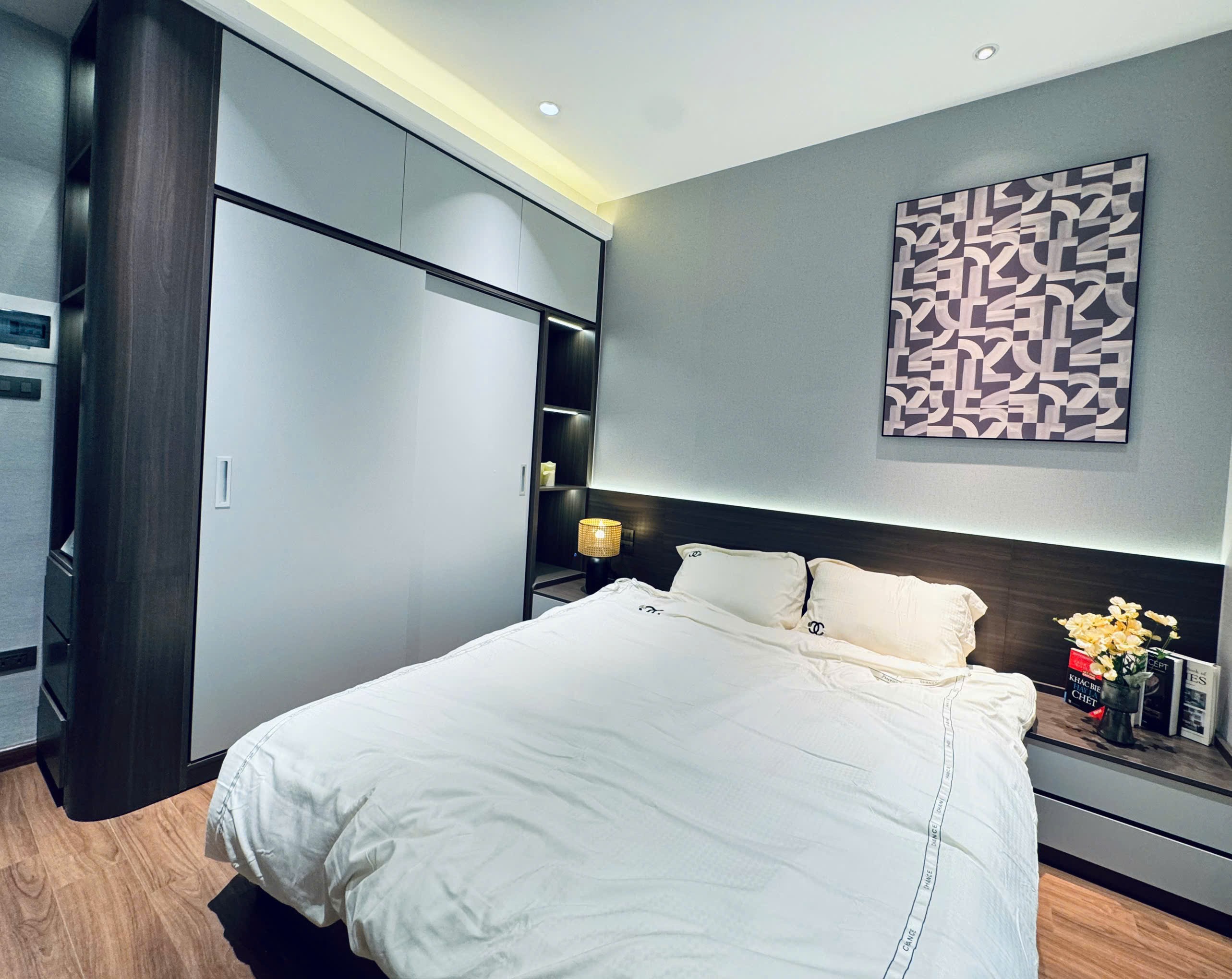 Bán căn 3PN tại N04 Hoàng Đạo Thúy, căn góc mát, giá 1x tỷ 4