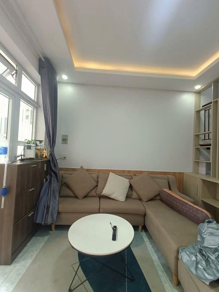 Bán Gấp Nhà Sổ Riêng XD Ngay Trung Tâm Đường Đào Duy Từ, Đà Lạt Giá 3.4 Tỷ 2