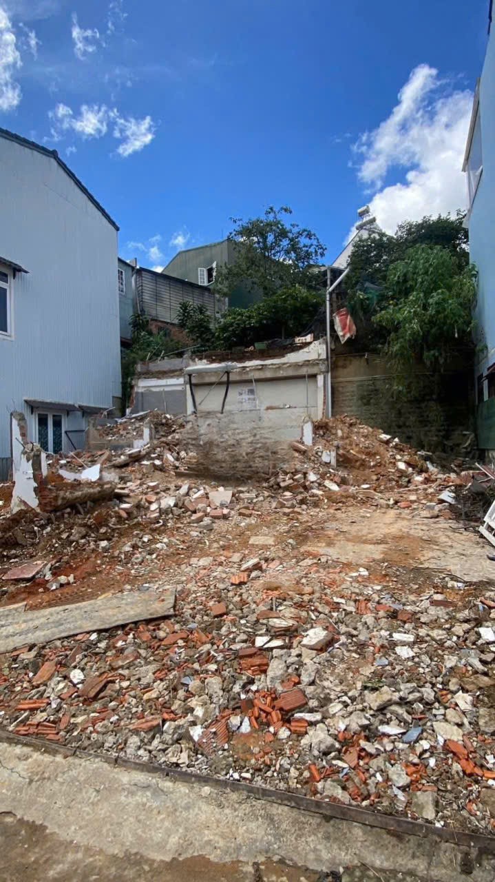 Cần Tiền Bán Gấp Đất XD Sổ Riêng Đường Đa Minh, Đà Lạt Giá Chỉ 3.9 Tỷ 2