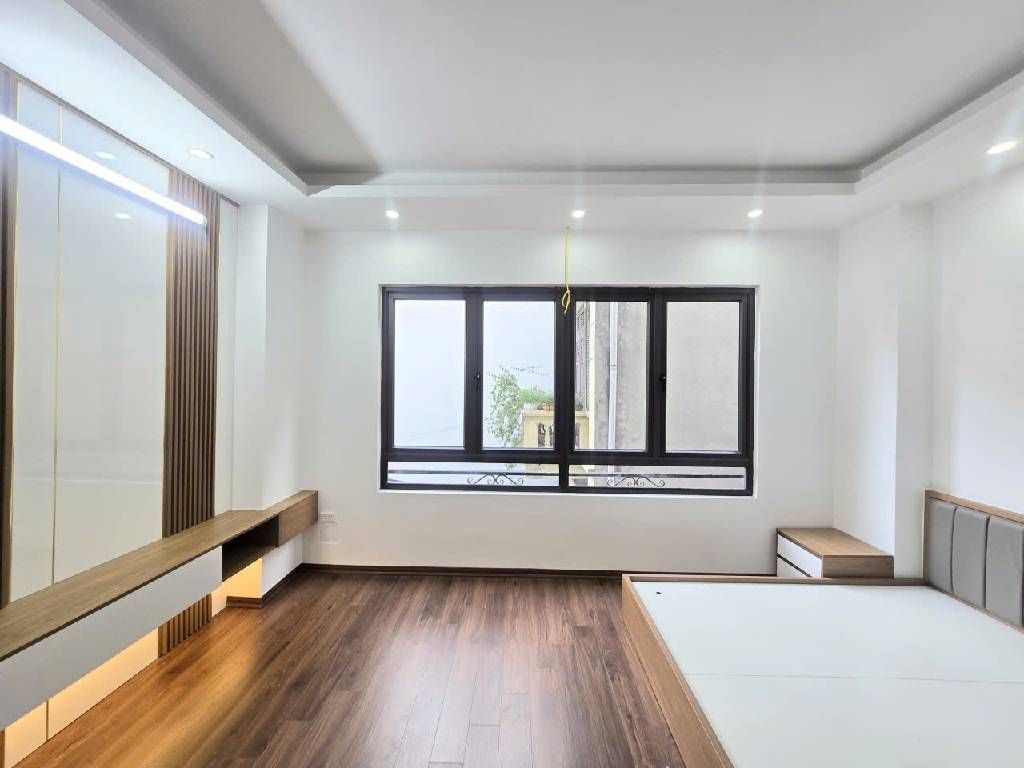 Cần bán Nhà mặt tiền đường Trần Khát Chân, Phường Phố Huế, Diện tích 55m², Giá 13.8 Tỷ 2