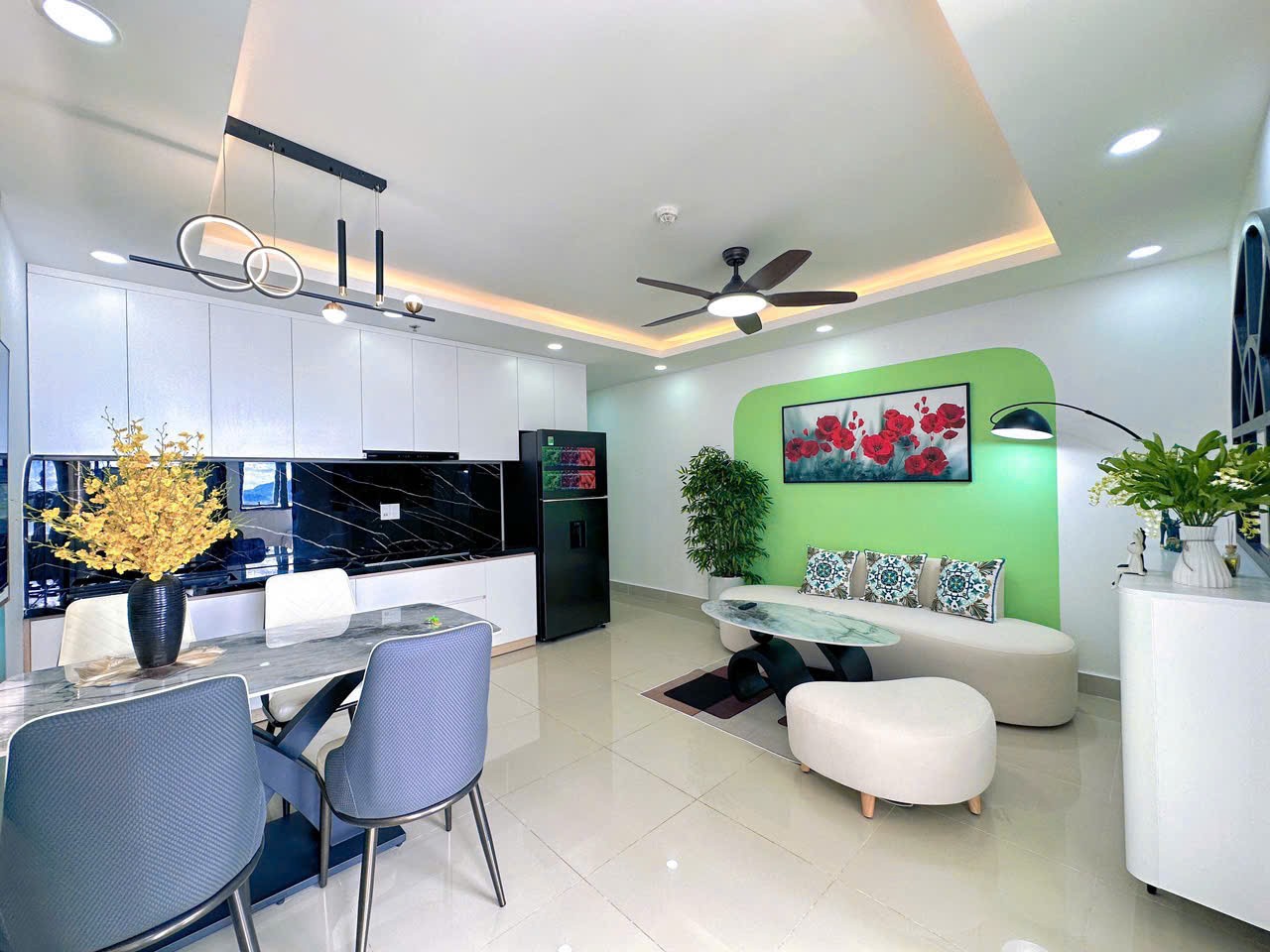 CẦN BÁN CĂN 2PN NAPOLEON NHA TRANG VIEW BIỂN TẦNG CAO, GIÁ 2 TỶ 690 6