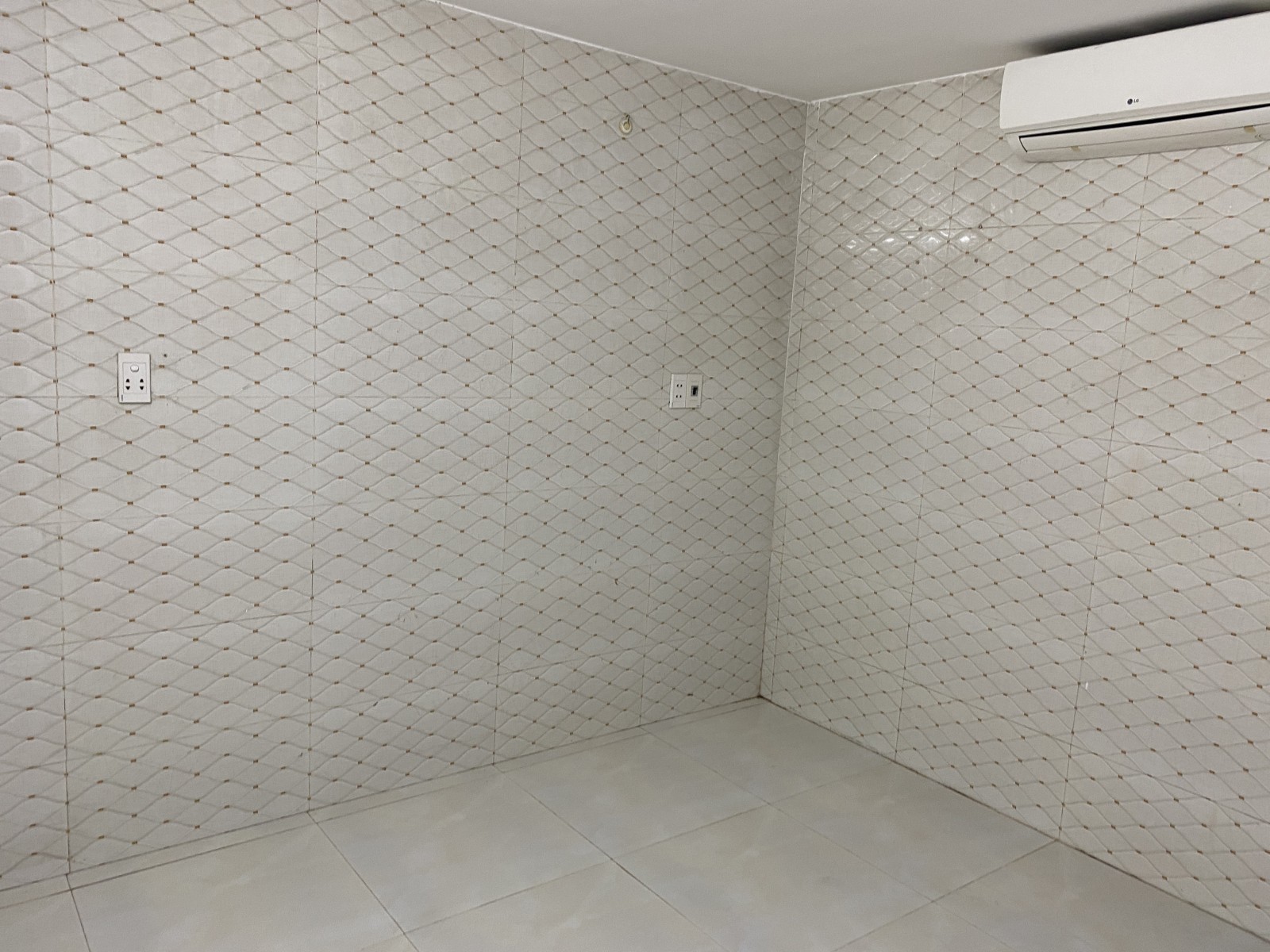 BÁN NHÀ KIỆT TÔN ĐẢN – GÁC LỬNG ĐÚC – 2PN – GIÁ CHỈ 2,68 TỶ! 3