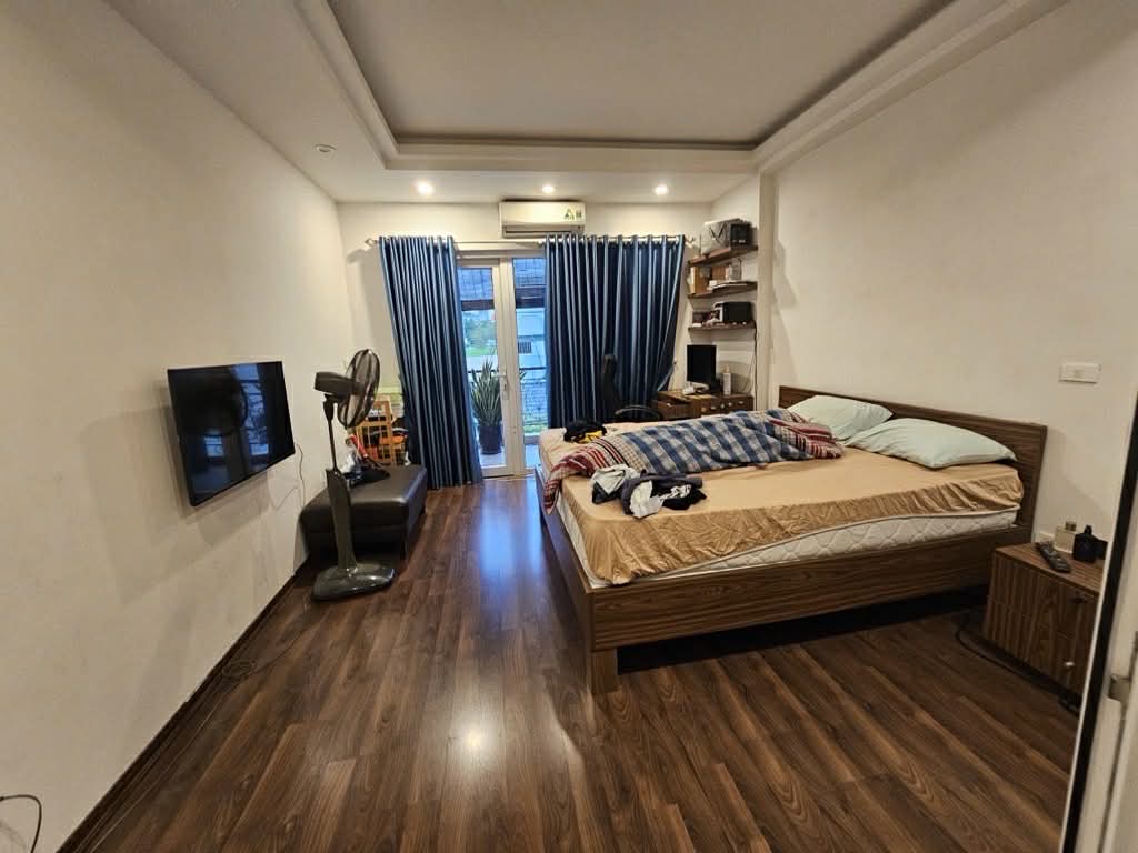 bán nhà khu vực Bồ Đề, 2 mặt ôtô, ngõ thông, gần trường quốc tế 3