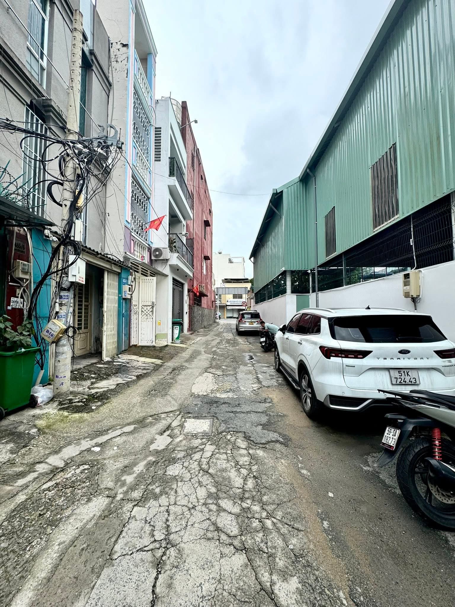 NHÀ NGUYỄN KIỆM 61m2 (4×15) HẺM OTO TRÁNH - SÁT MẶT TIỀN - GIÁ 11.7 TỶ 10