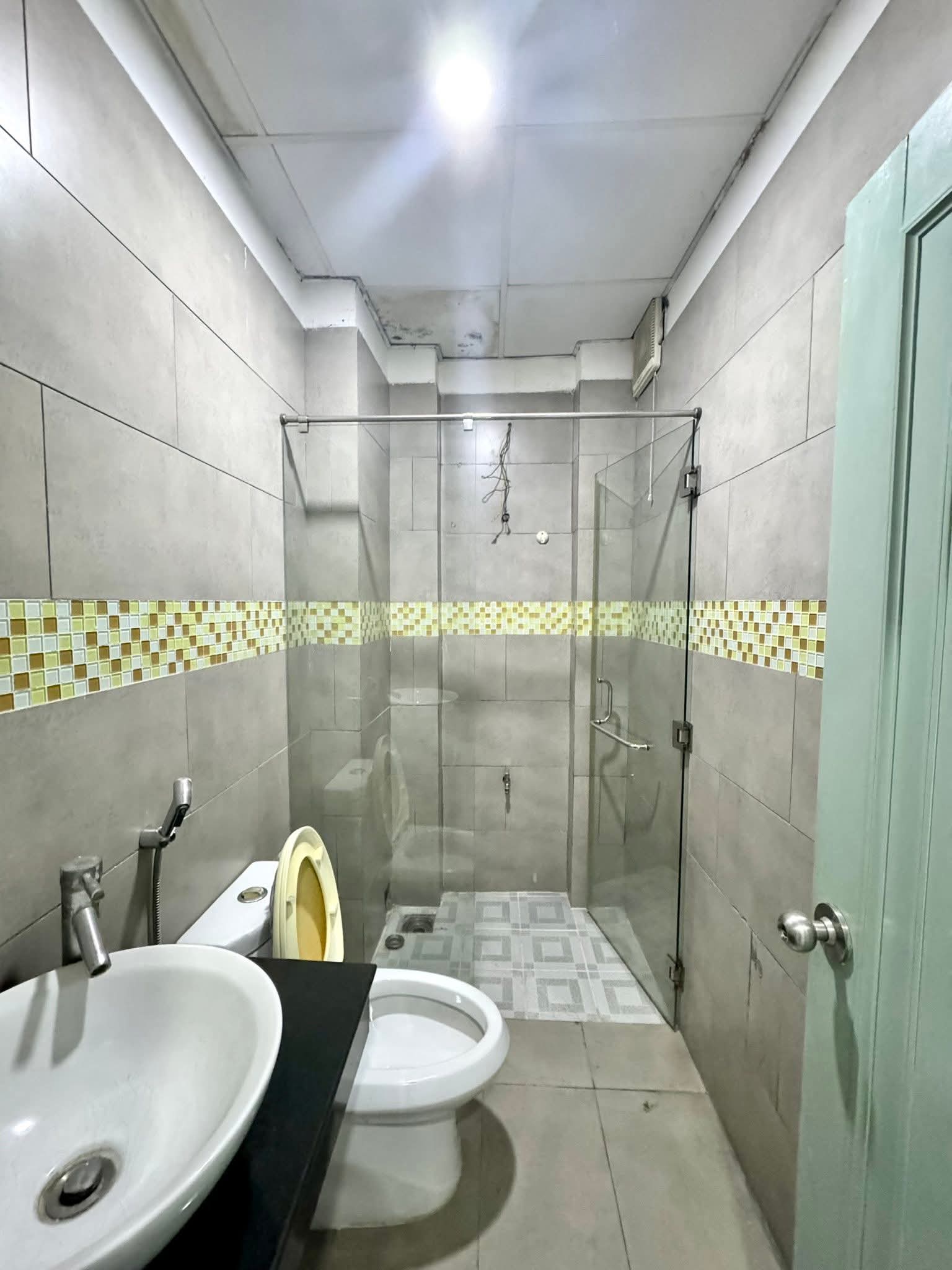 NHÀ NGUYỄN KIỆM 61m2 (4×15) HẺM OTO TRÁNH - SÁT MẶT TIỀN - GIÁ 11.7 TỶ 3