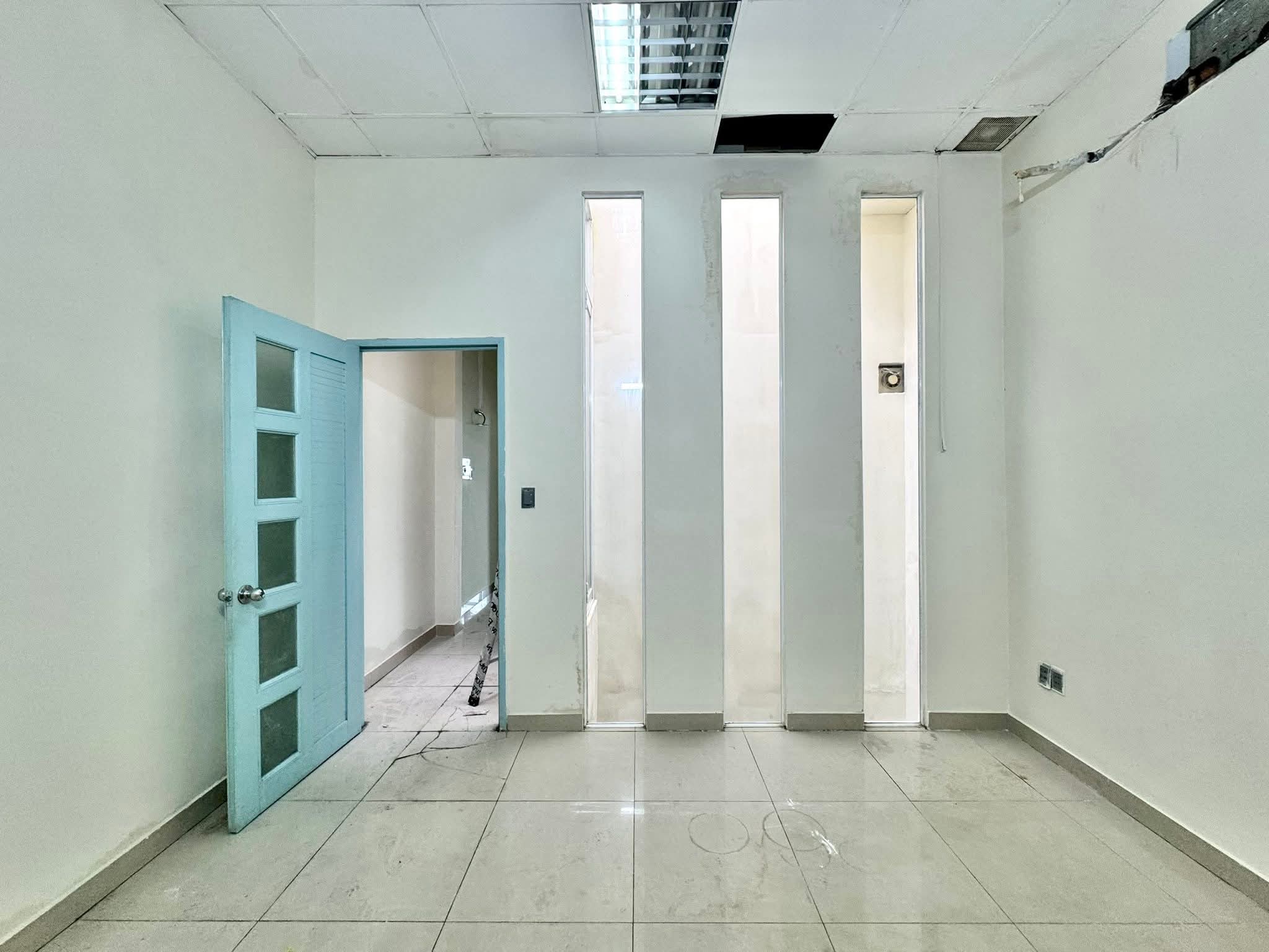 NHÀ NGUYỄN KIỆM 61m2 (4×15) HẺM OTO TRÁNH - SÁT MẶT TIỀN - GIÁ 11.7 TỶ