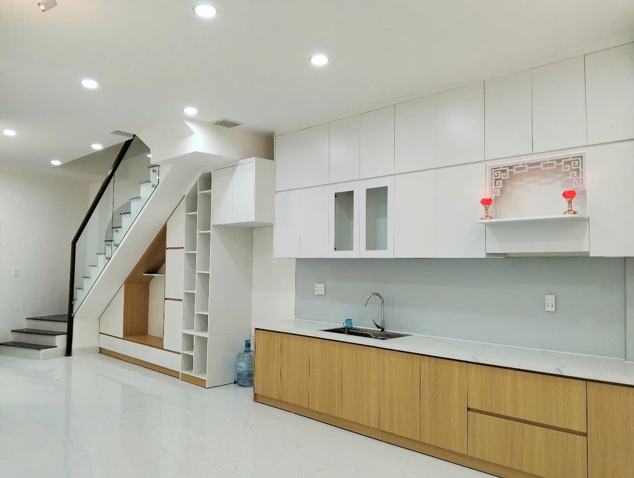 NHÀ 2 TẦNG MỚI – FULL NỘI THẤT – KIỆT Ô TÔ CMT8 – CHỈ 3,45 TỶ!