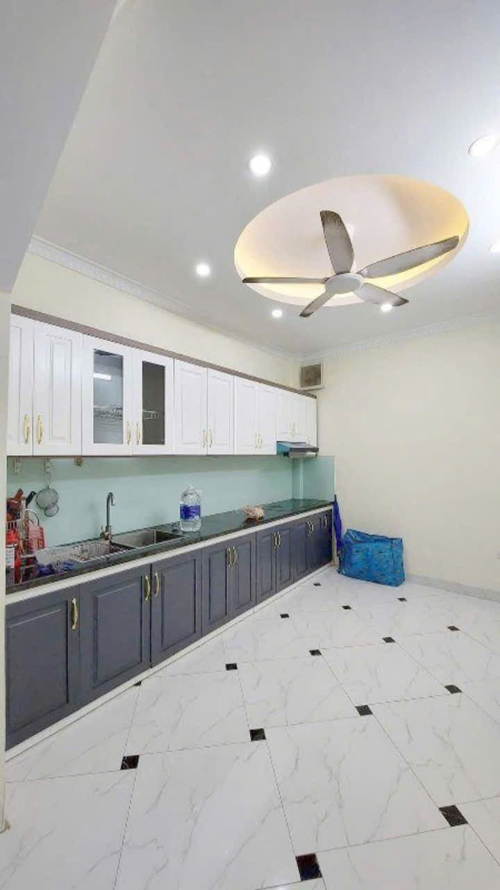 Bán nhà 4 tầng Vũ Tông Phan - Ngõ rộng ô tô đỗ sát nhà giá 4,1  tỷ - Nhà chưa sổ 4