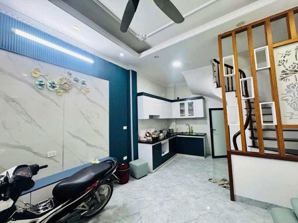 BÁN NHÀ HÀO NAM MẶT NGÕ KINH DOANH Ô TÔ - NHÀ 30M 5 TẦNG - SỔ ĐỎ NỞ NẬU THÔNG TIN CHUẨN 2