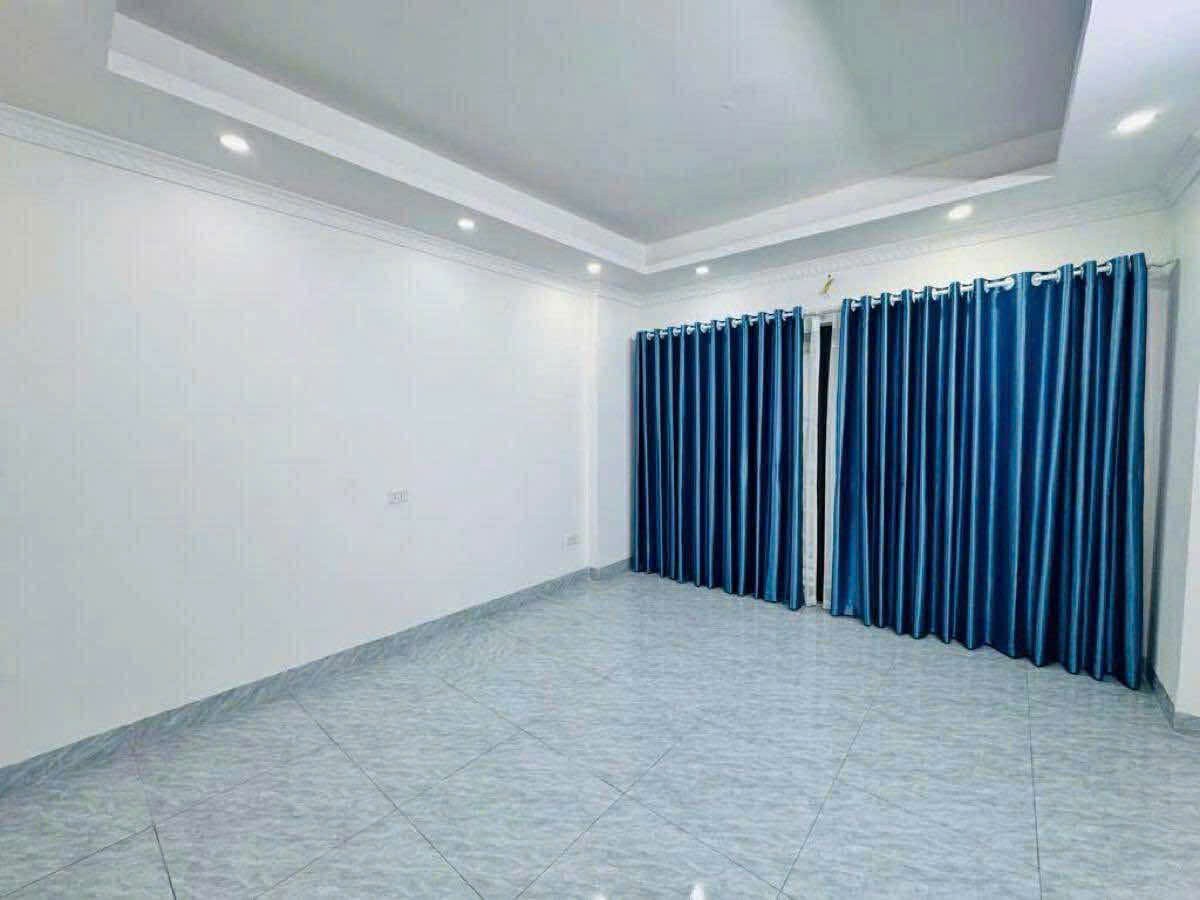 BÁN NHÀ HÀO NAM MẶT NGÕ KINH DOANH Ô TÔ - NHÀ 30M 5 TẦNG - SỔ ĐỎ NỞ NẬU THÔNG TIN CHUẨN 5