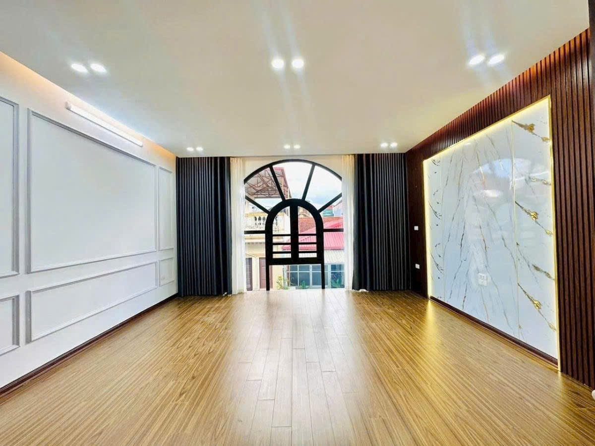 Cần bán nhà Vũ Trọng Phụng ngõ thẳng tắp cách mặt phố 30m - 60m x 5 tầng mặt tiền 5,5m 3