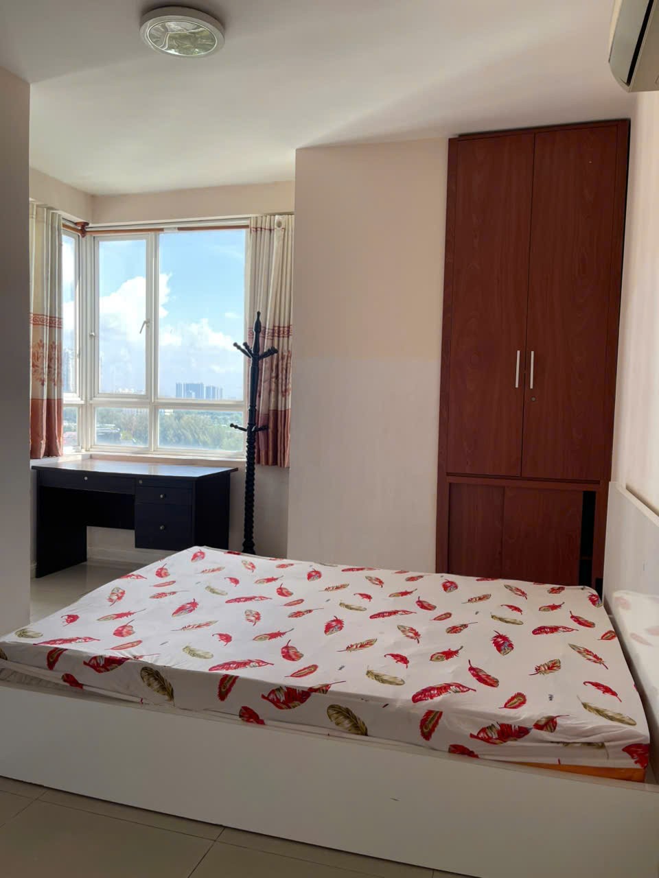 Cần Cho thuê căn hộ Sinh Lợi H:Bình Chánh, Dt : 120 m2, 3PN, 2WC, Giá : 11.5 tr/th 3