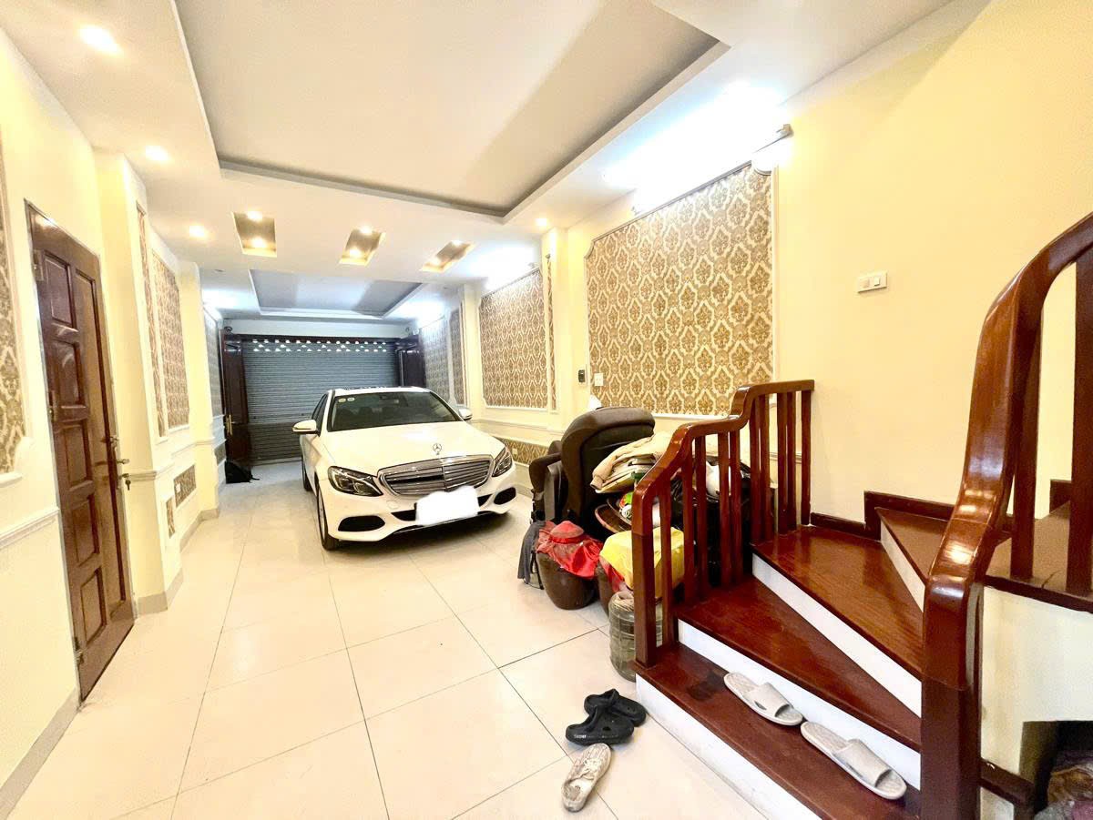 Bán nhà phân lô Hoàng Văn Thái - Lô góc Kinh doanh - 10m ra mặt phố 48/60m 5 tầng 18,3 tỷ 2