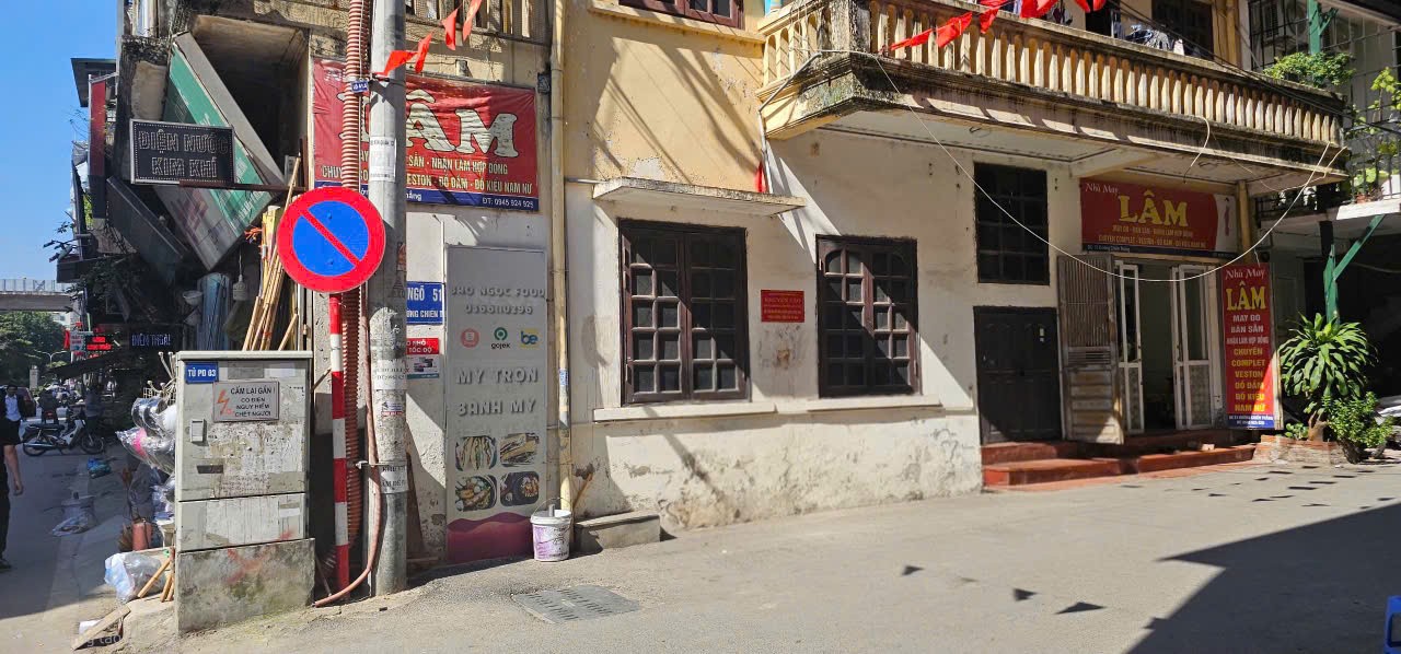 Chính công ty mang đến thuê Mặt Phố Chiến Thắng, Văn Quán, 80m, 19.5 triệu/tháng, 2 Mặt Phố xe con