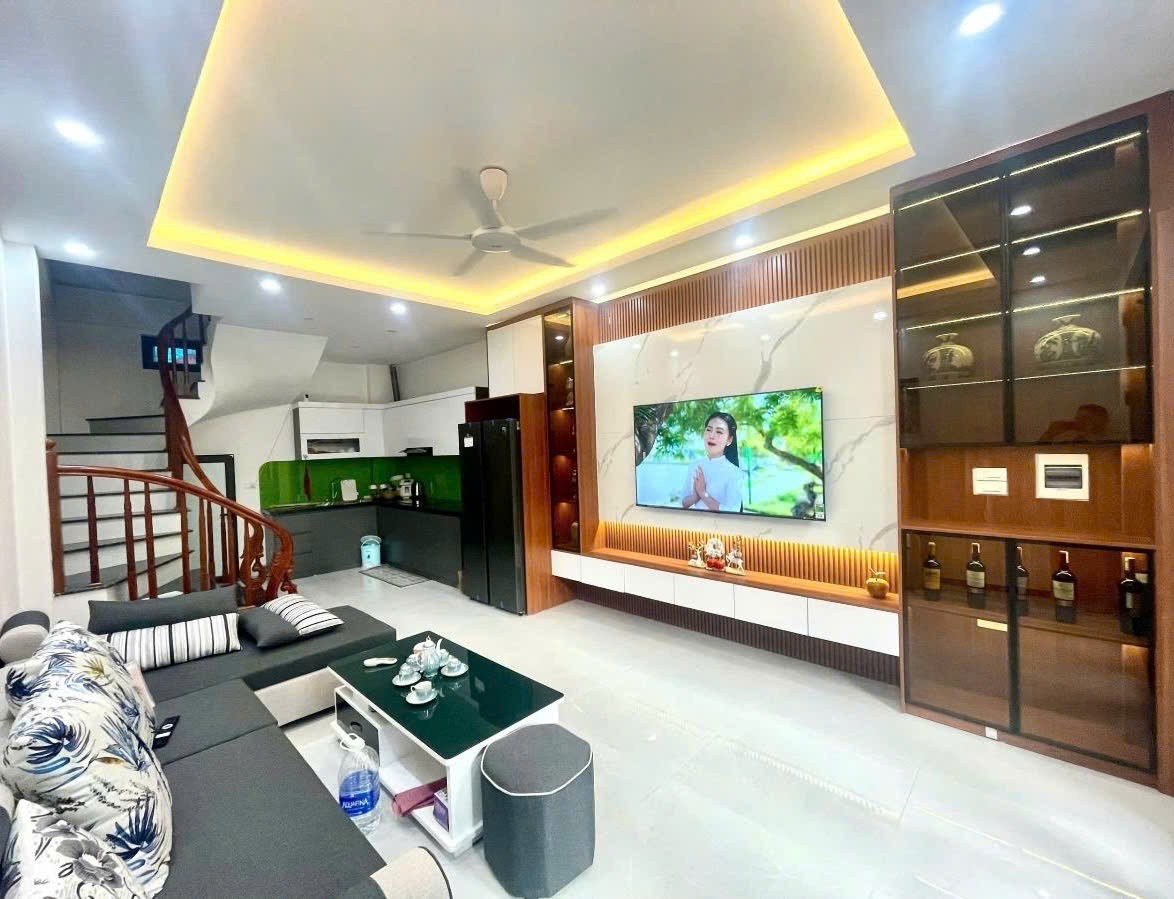 BÁN NHÀ VŨ TÔNG PHAN – 30M RA Ô TÔ TRÁNH – 37M² x 5 TẦNG – 3 PHÒNG NGỦ RỘNG – GIÁ 8,4 TỶ 2