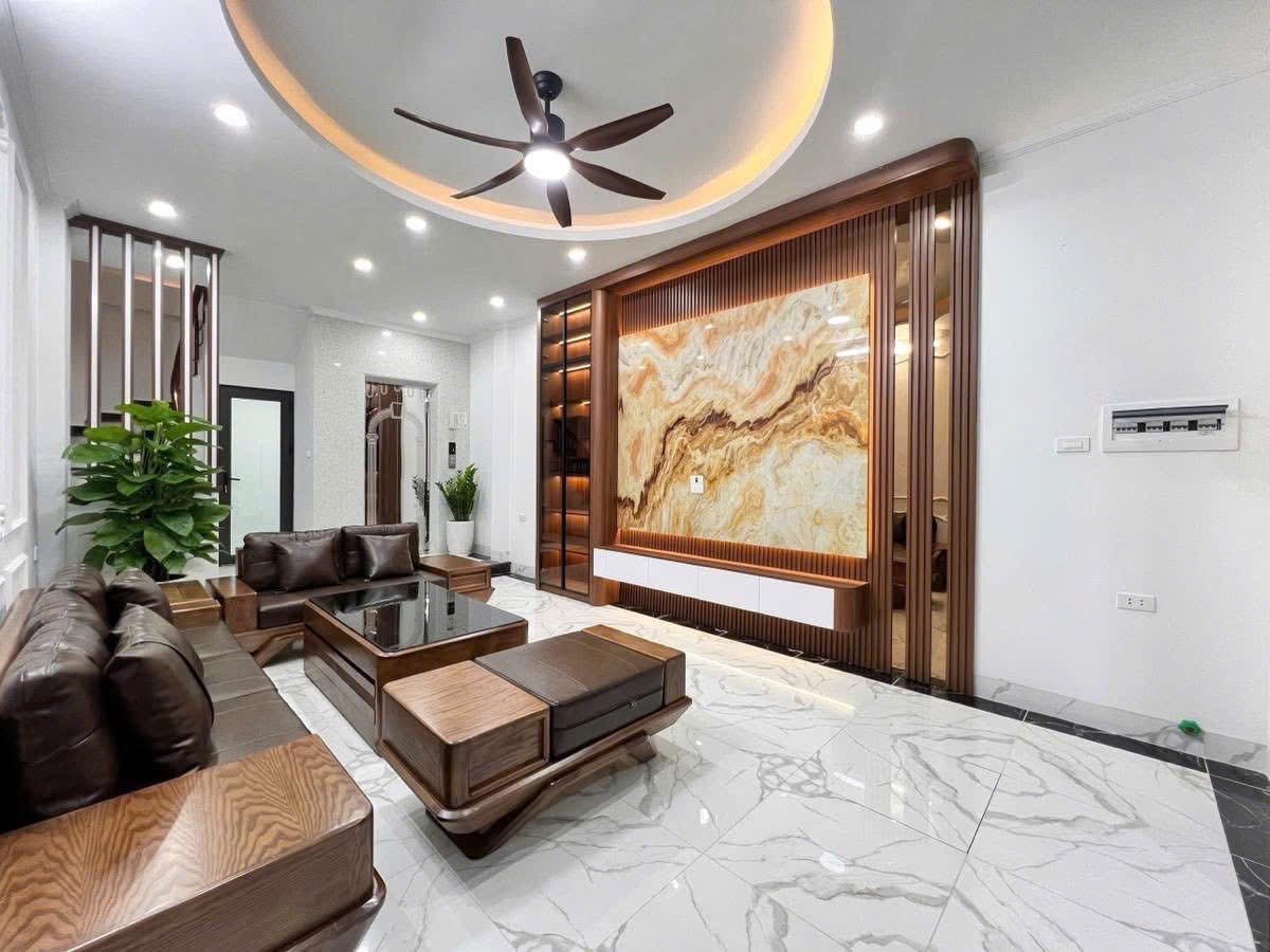 Bán nhà Khương Đình 42m x 7 tầng thang máy mới tinh 30m ra mặt phố - Sát VINHOMES CAO XÀ LÁ chỉ 2