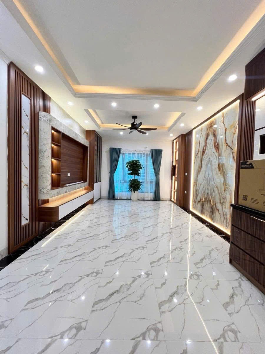 Bán nhà Khương Đình 42m x 7 tầng thang máy mới tinh 30m ra mặt phố - Sát VINHOMES CAO XÀ LÁ chỉ