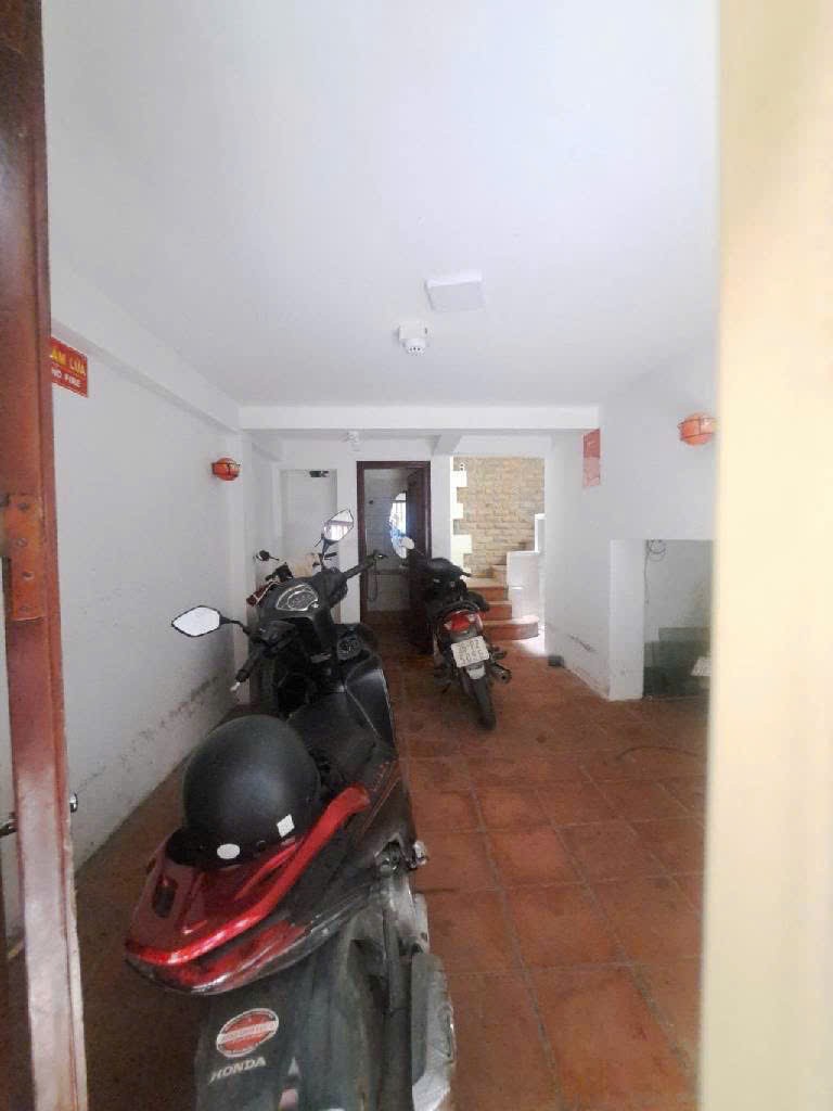 Bán nhà Bùi Xương Trạch 54m x 5 tầng, Lô góc - 40m ra phố có ô chờ thang máy 2