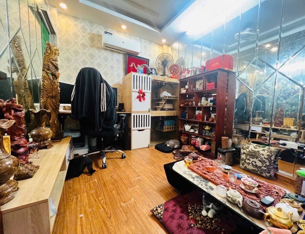 Bán nhà Vũ Tông Phan – 33m x 5 tầng mới – Ô tô đỗ cách 15m – 2 mặt thoáng, phù hợp ở kết hợp kinh 4