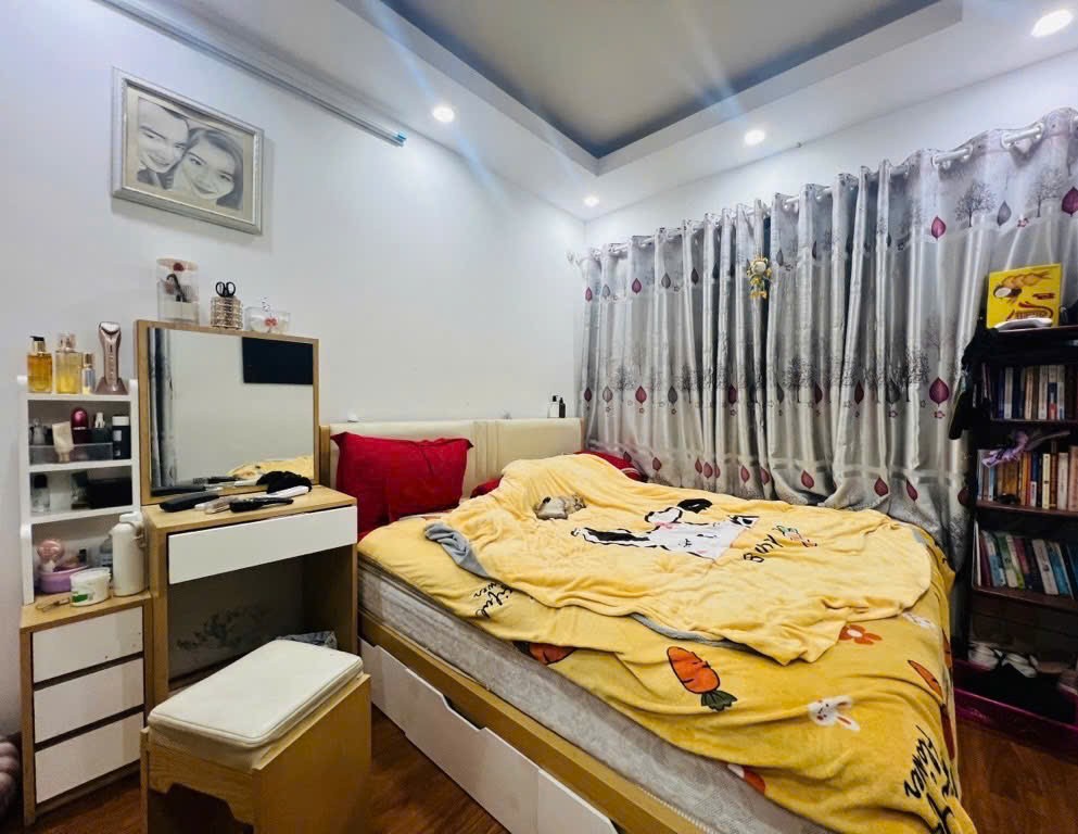 Bán nhà Vũ Tông Phan – 33m x 5 tầng mới – Ô tô đỗ cách 15m – 2 mặt thoáng, phù hợp ở kết hợp kinh 5