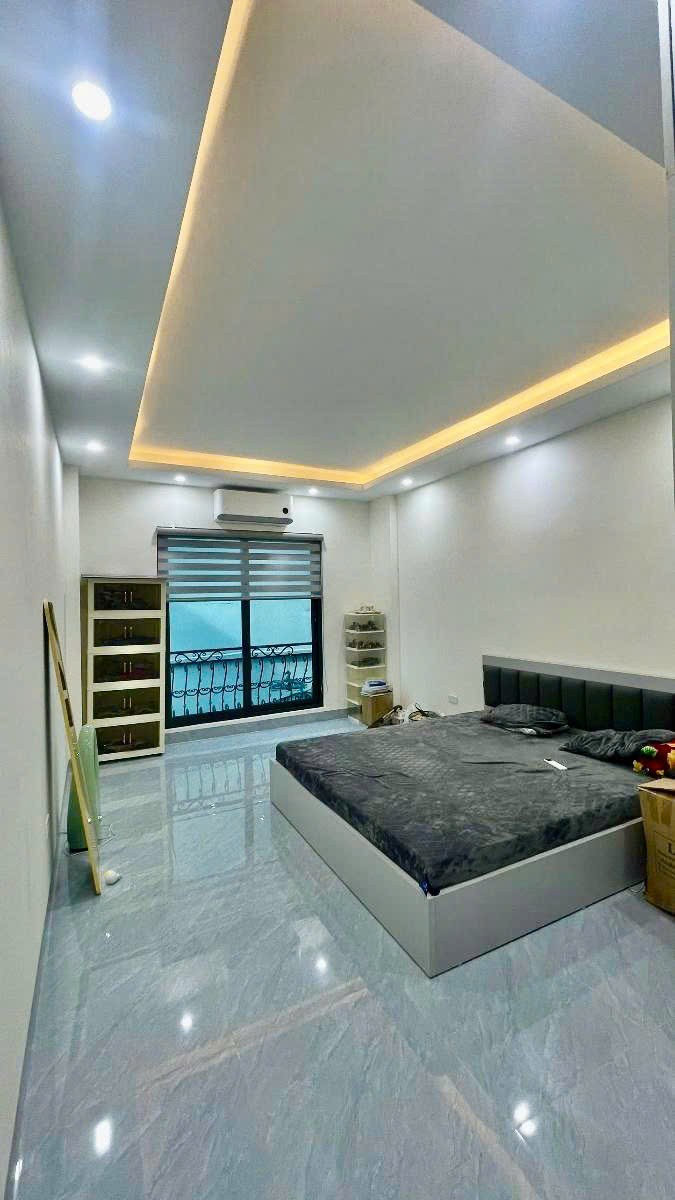 Bán nhà Khương Trung  35m 5 tầng 8,2 tỷ - Ngõ trước nhà rộng 2,3m 50m ra Ô tô 3