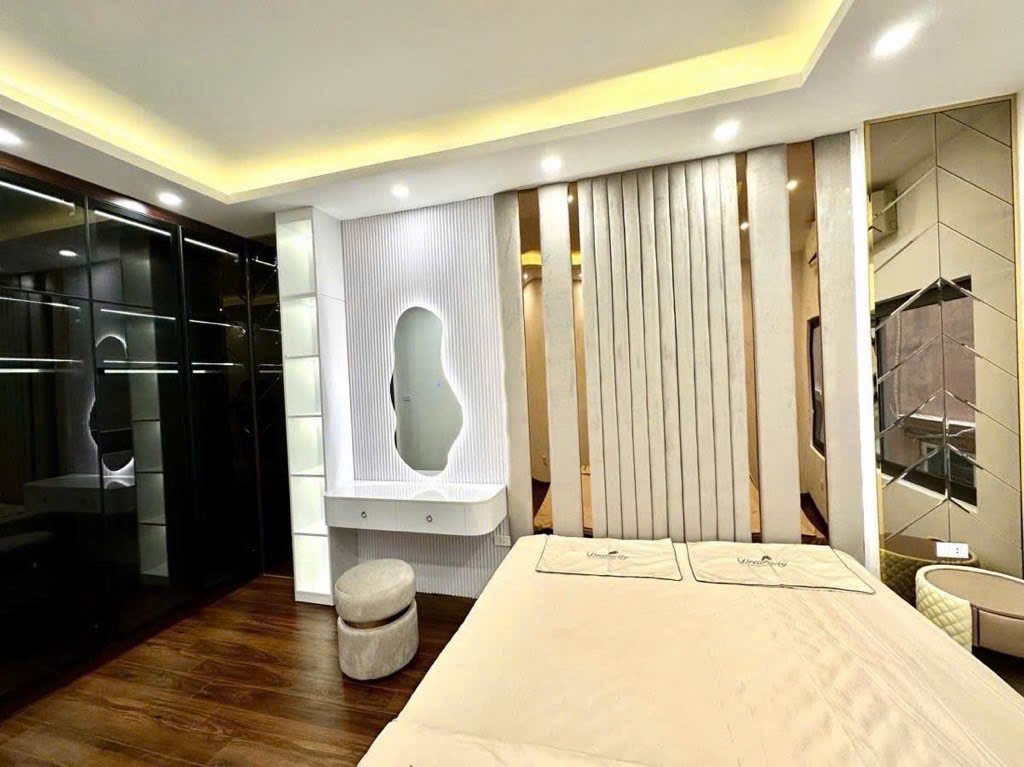 Bán nhà Khương Trung, Thanh Xuân sổ 30m 5 tầng tặng full nội thất chỉ 7,95 tỷ 2