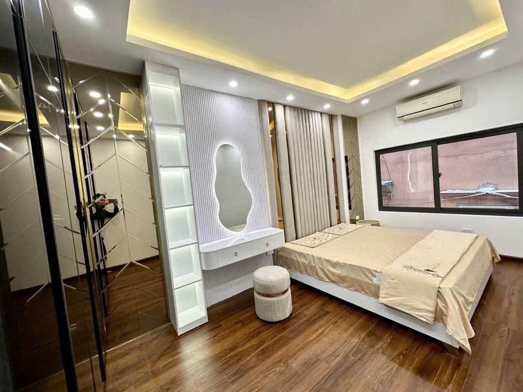 Bán nhà Khương Trung, Thanh Xuân sổ 30m 5 tầng tặng full nội thất chỉ 7,95 tỷ 5