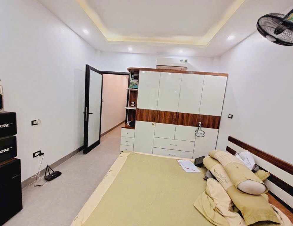 Bán nhà phân lô Quan Nhân - Ô tô tránh vỉa hè - Nhà dân xây 43m 17,5 tỷ 2