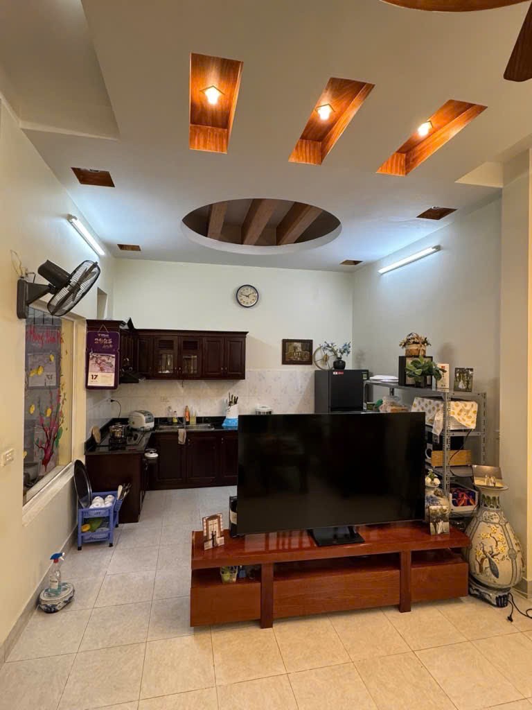 BÁN NHÀ PHÂN LÔ LÊ TRỌNG TẤN - SỔ ĐỎ NỞ HẬU 70M  X 4 TẦNG  GIA ĐÌNH TỰ XÂY GIÁ 16 TỶ 2